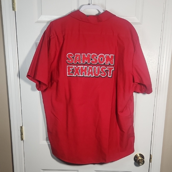 Vibrant Red Casual Button Down Shirt with Pointed Collar - Picture 5 of 5